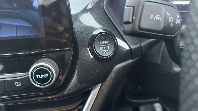 Ford Puma 1.0 EcoBoost Hybrid mHEV ST-Line 5dr Petrol Hatchback